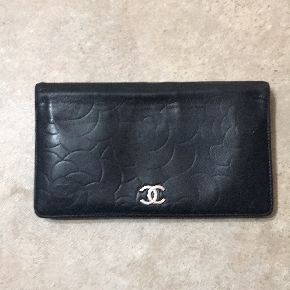 CHANEL Camellia Wallet